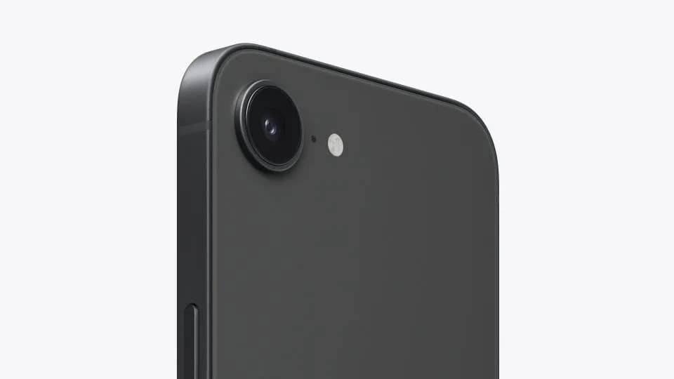 Apple iPhone 17e Detay Fotoğrafı - 6