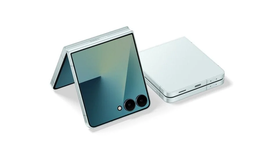 Samsung Galaxy Z Flip7 Detay Fotoğrafı - 4